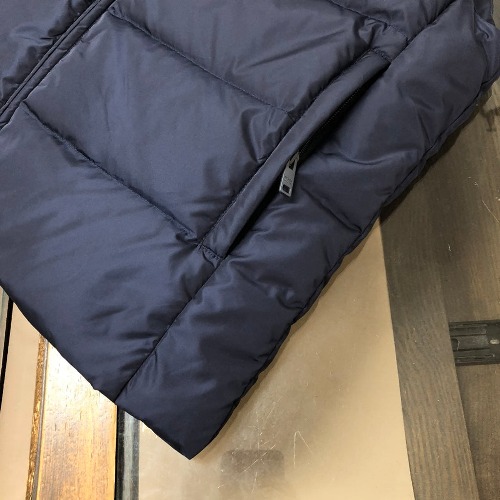 Classic down vest