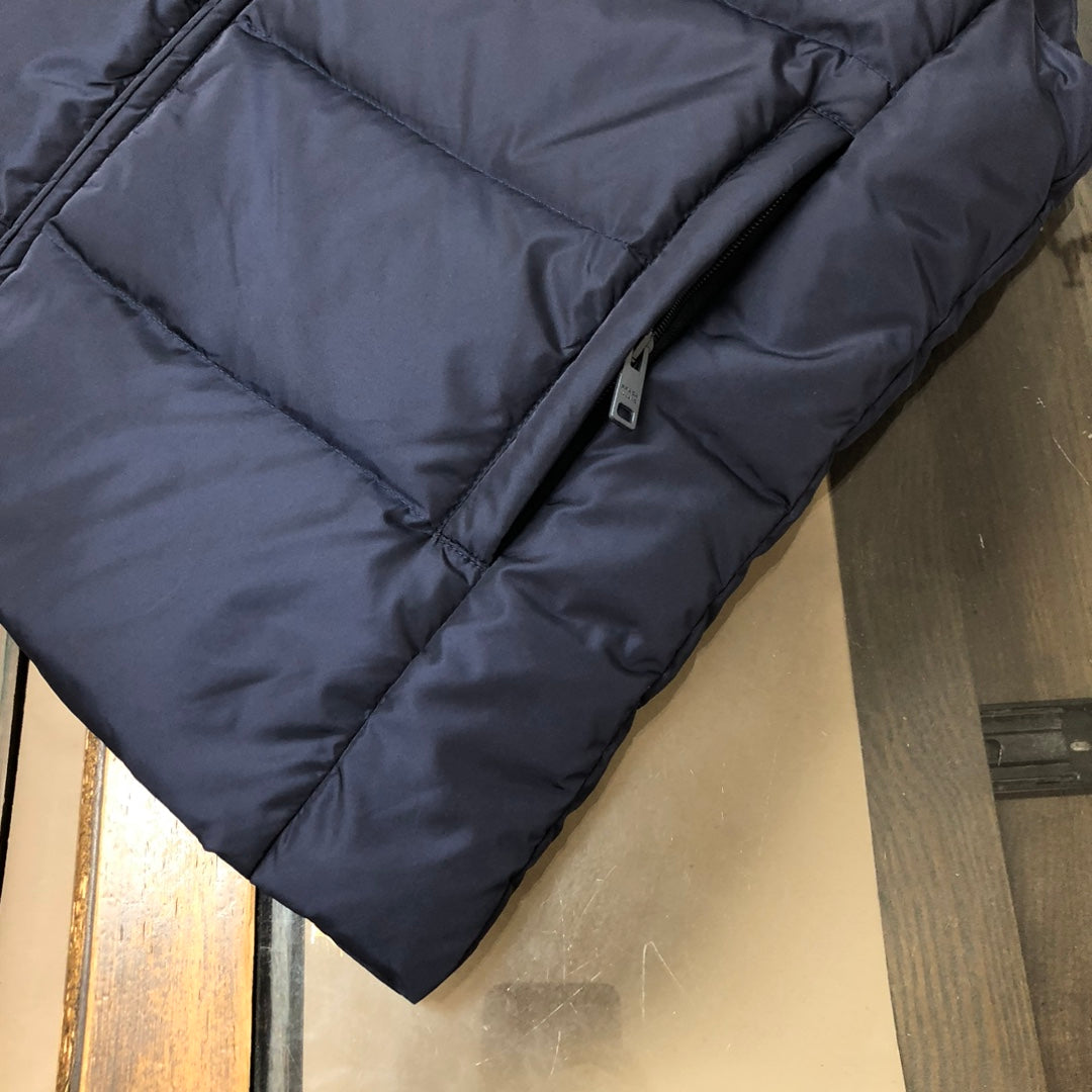 Classic down vest