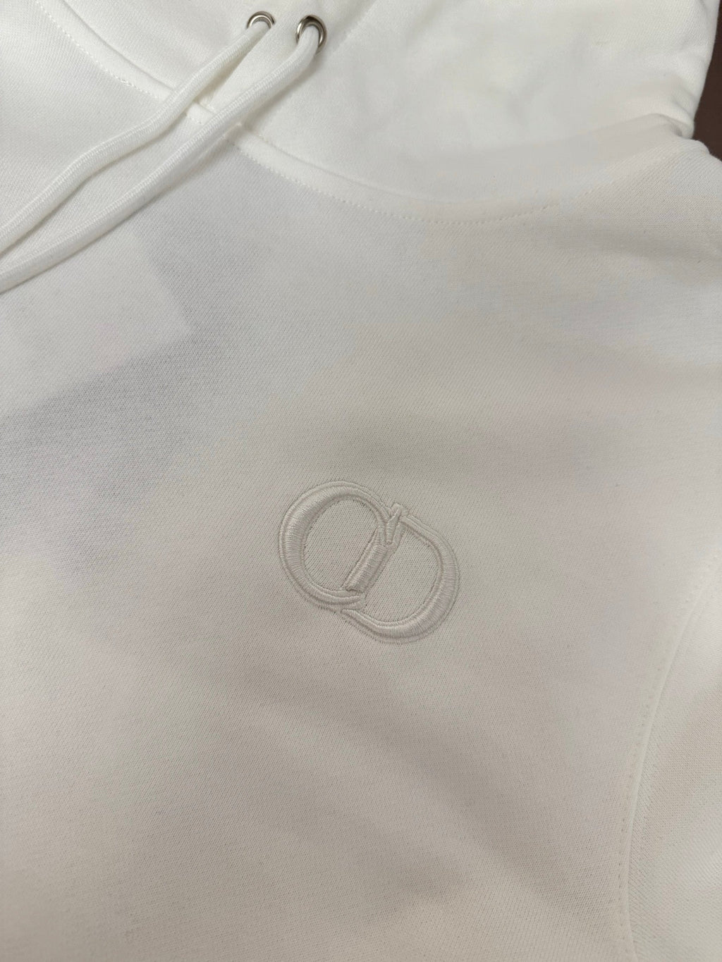 Bestickter Hoodie