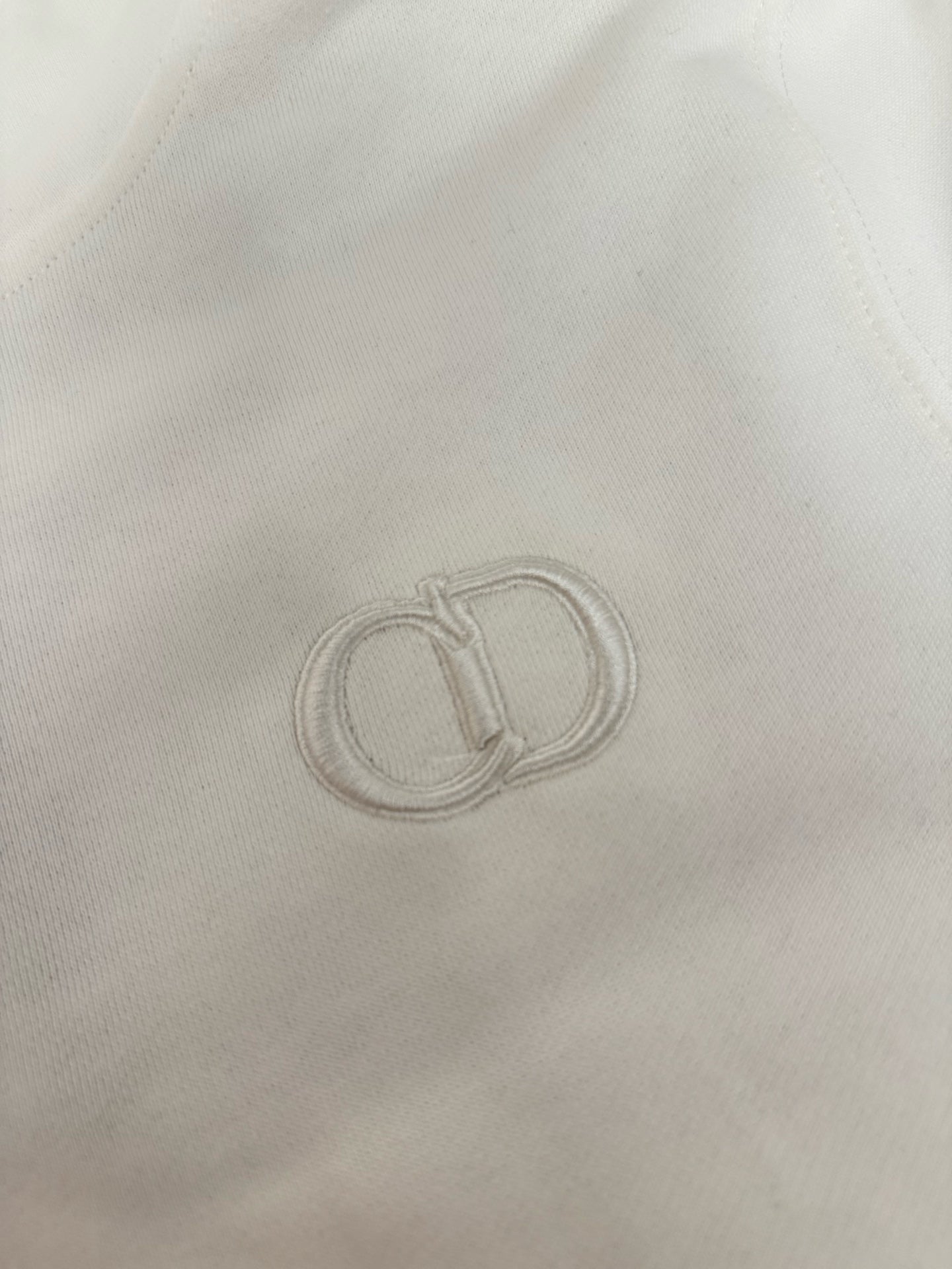 Bestickter Hoodie