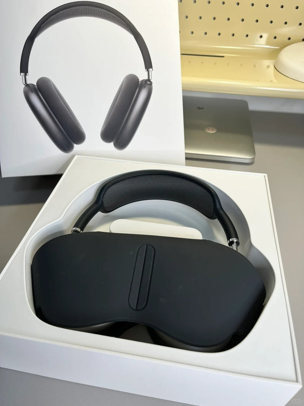 SCHWARZE KABELLOSE OVER-EAR-KOPFHÖRER