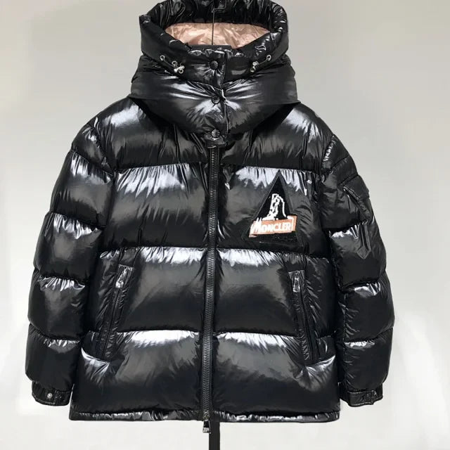 Glänzende Steppjacke