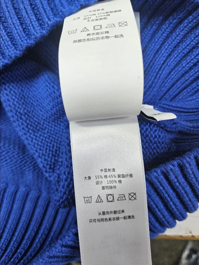 Bärenstrickpullover