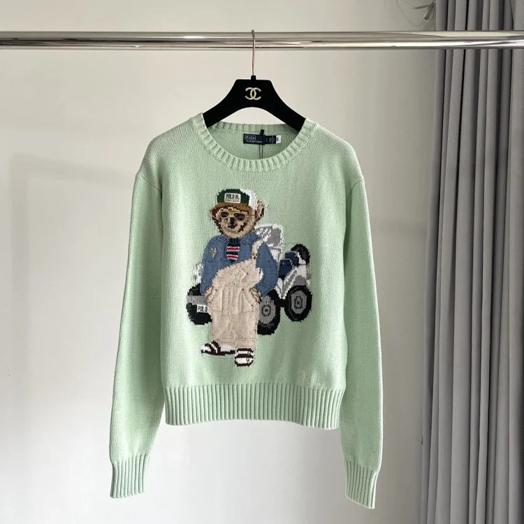 Mintgrüner Golf-Bärenpullover