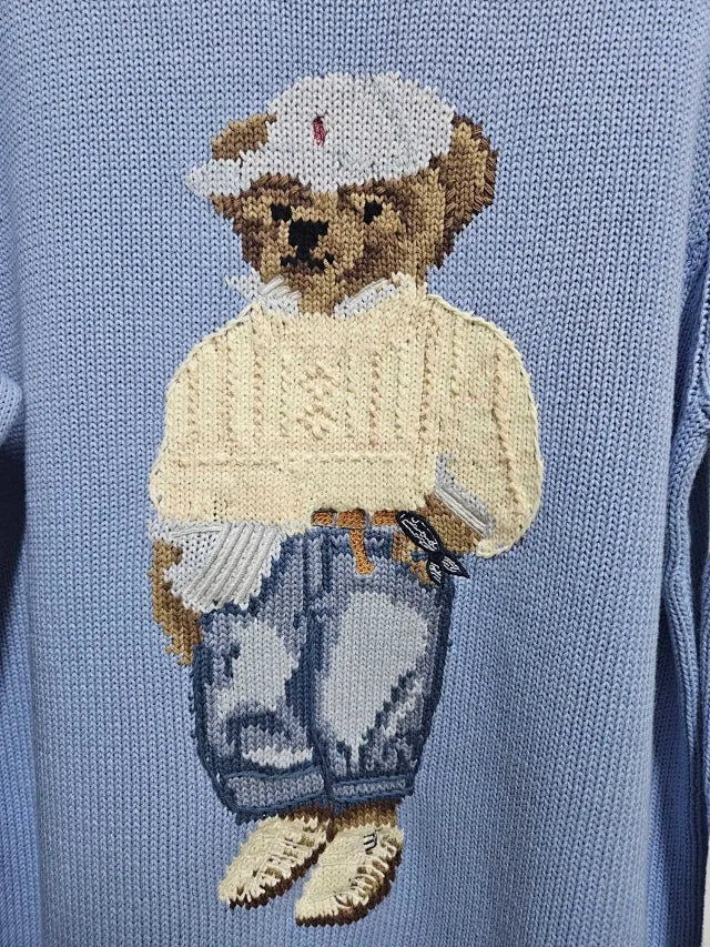 Casual knitted sweater with a bear