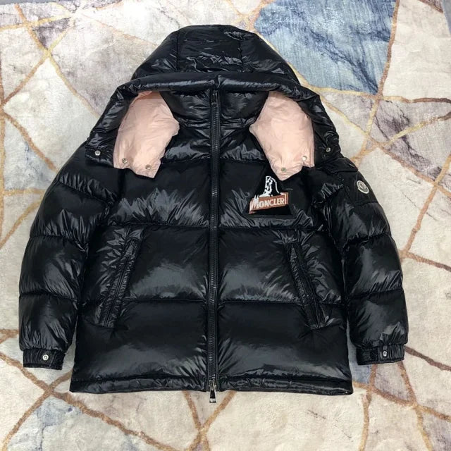 Glänzende Steppjacke