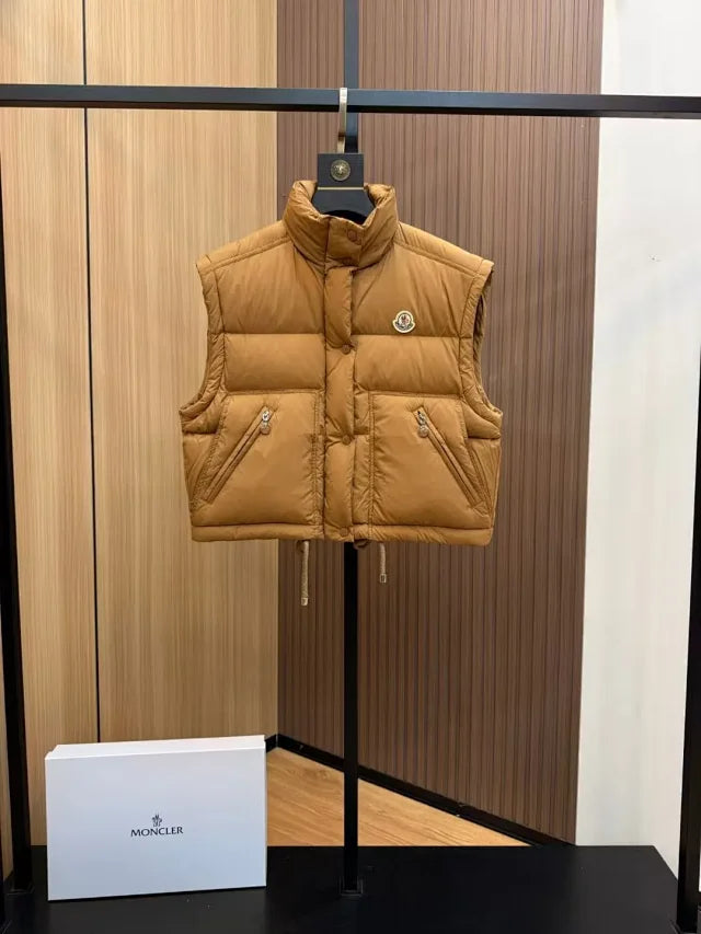 Detachable padded jacket