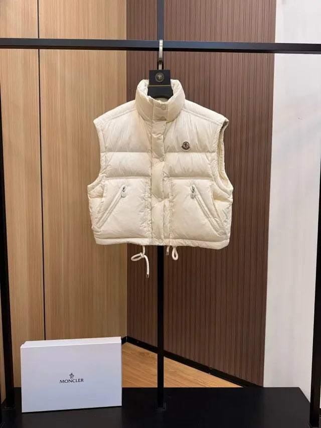 Detachable padded jacket