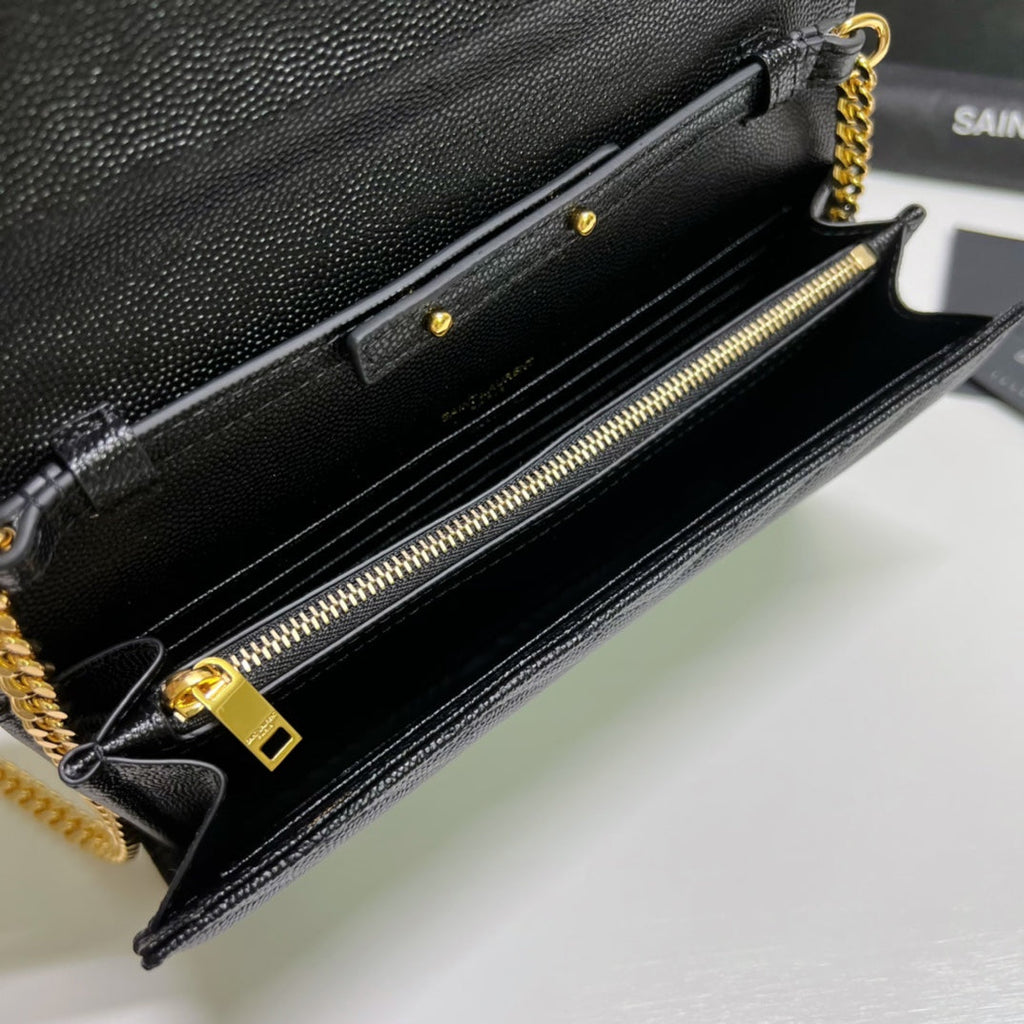Quilted leather wallet with chain